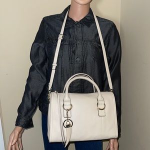 IMPORTED CAIA SATCHEL BY VINCE CAMUTO
